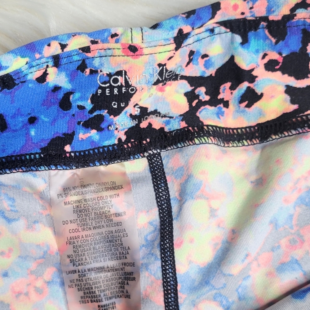 Calvin Klein Performance Printed Capri Cropped Le… - image 5